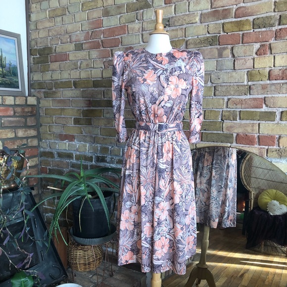 Vintage Dresses & Skirts - Vintage 80s does 40s floral print dress size s/m in peach and taupe.